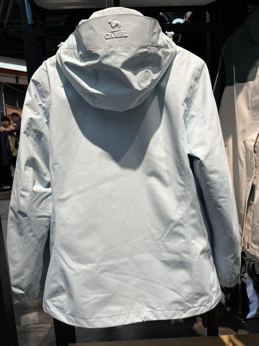 骆驼户外三合一冲锋衣秋冬女款登山服 商品图1