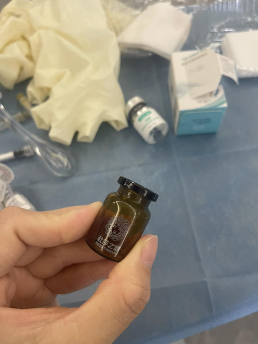 械字号 杜莎之谜小黑瓶小红瓶抗yan提亮肤色修复屏障水光微针 商品图2