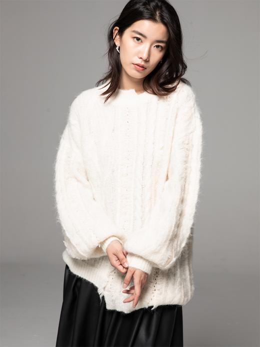 LIYIHAN 24秋新款羊驼毛不规则毛衫灯笼袖宽松毛衣高级慵懒设计感 商品图0