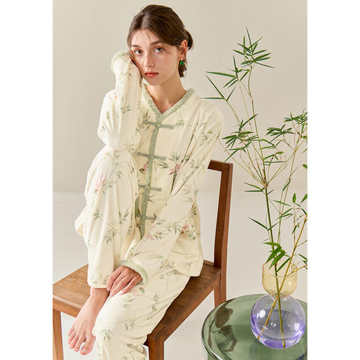 芬腾女士睡衣海岛绒秋冬加厚长袖保暖套装新中式珊瑚绒加绒家居服 商品图0