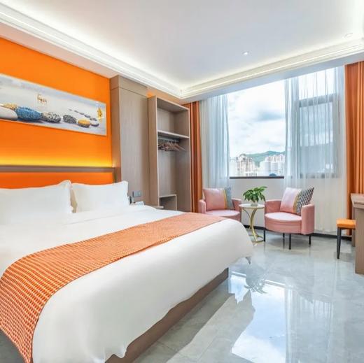 暖冬旅居第三站 | 西双版纳告庄星辰山海酒店￥1299起/单人7晚/15晚/30晚 ，2人起订，2023年开业，智能房旅居友好，步行至星光夜市＆大金塔，游玩方便 商品图9