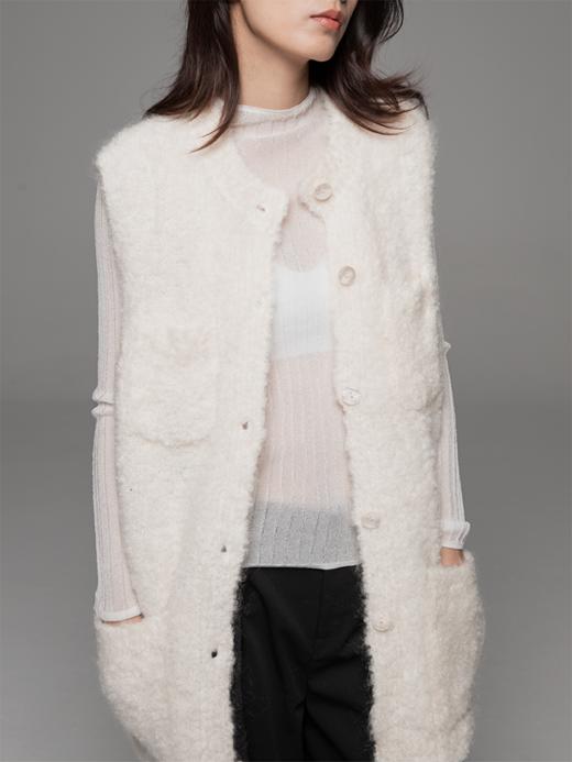 LIYIHAN 24秋马海毛圈绒羊毛衫针织背心马甲圆领保暖宽松慵懒风 商品图4