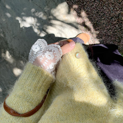 <曾小咸推荐>2.8现货秒杀 ！微信超特价！蕾丝花边毛衣开衫 日常189.99 立减90 秒杀99.99！！ 商品图2