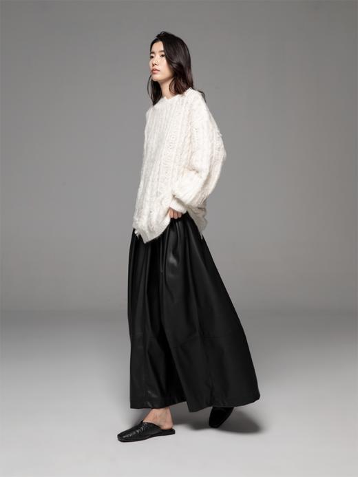 LIYIHAN 24秋新款羊驼毛不规则毛衫灯笼袖宽松毛衣高级慵懒设计感 商品图2