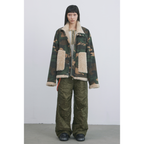 GOODBAI 916 迷彩拼接仿羊驼绒串珠拉链棉服外套