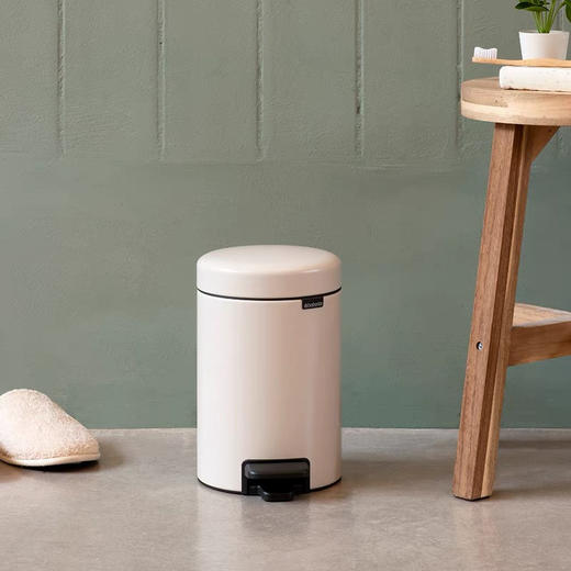 brabantia柏宾士脚踏垃圾桶5L进口卫生间厕所卧室高颜值小卫生桶 商品图1