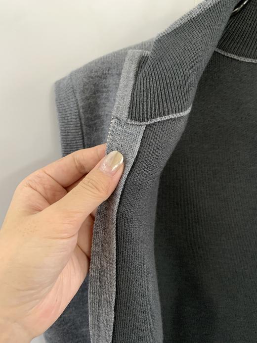 【现货】30%羊毛【马甲】整件双色集圈织法，织面紧实，耐磨抗起球性能极佳，内外两色，正肩版基础版型设计，简约舒适，休闲圆领，时尚又百搭。领口、袖口、下摆采用双层罗文提升紧实度与包裹感，品质佳JX32 商品图8