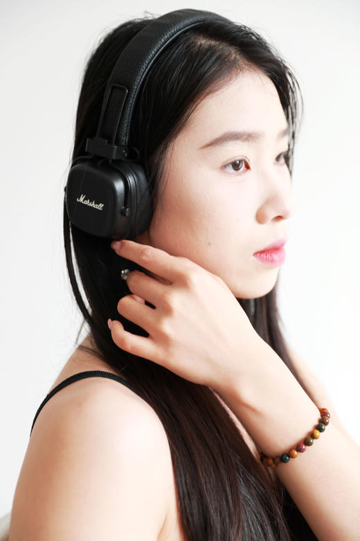 好听耶，颜值还高。盐田港渠道の复古重低音无线蓝牙耳机A092588 商品图11