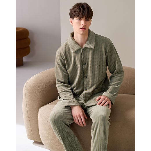 芬腾海岛绒男士睡衣秋冬加厚加绒套装宽松保暖珊瑚绒可外穿家居服 商品图0