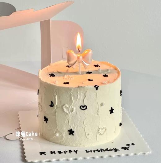 【臻品系列】---【黑色手绘蝴蝶结蜡烛】送女生、闺蜜、女友生日蛋糕 商品图0