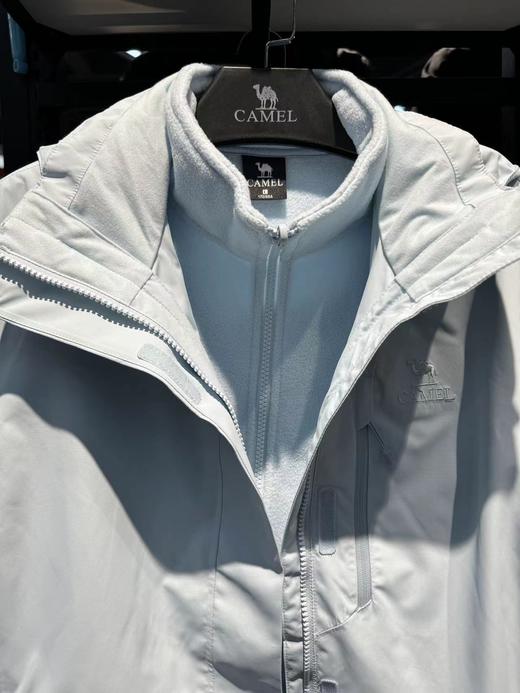 骆驼户外三合一冲锋衣秋冬女款登山服 商品图2