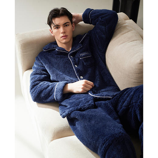 【品牌优选】芬腾珊瑚绒男士睡衣开衫秋冬加厚套装新款宽松保暖可外穿家居服 商品图3