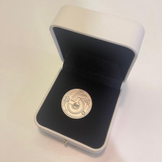 【积分兑换】喜马拉雅 周年礼徽章  裸徽章无礼盒（拍下后再各职场前台领取） 商品图6