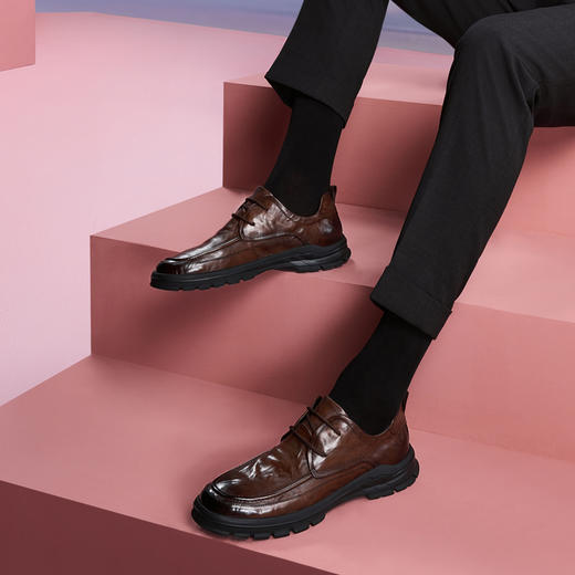 千百度男鞋英伦风男士商务休闲系带厚底增高真皮皮鞋一脚蹬正装A24423781 商品图1