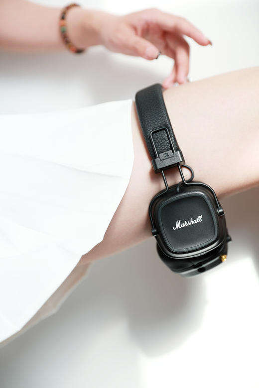 好听耶，颜值还高。盐田港渠道の复古重低音无线蓝牙耳机A092588 商品图8