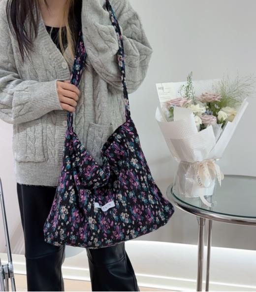 今日份OOTD#🖤【中韩爆火明星同款豹纹帆布包】👍#中韩女明星钟爱款 #杨幂同款💖#赵露思同款#💖宋慧乔同款#💖韩素希同款#💖 商品图2