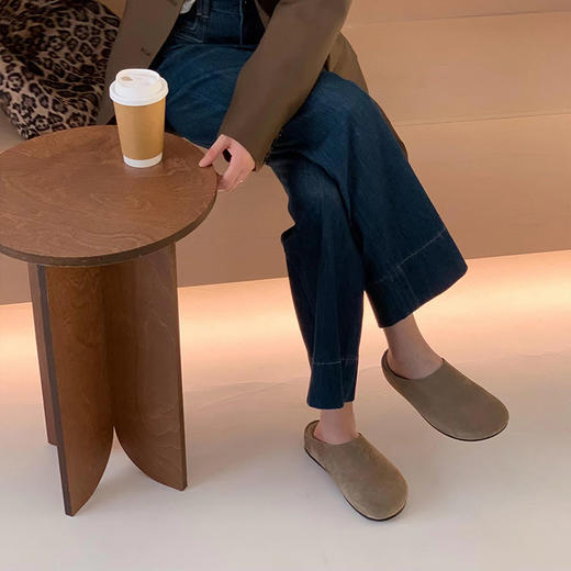 【顺丰包邮】54836 洛诗琳设计感真丝光牛反绒勃肯半包头半拖鞋1486 商品图1