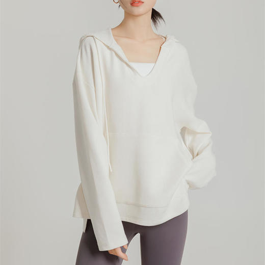 「藏肉显瘦 慵懒松弛 青春减龄」 大V领落肩休闲连帽卫衣-880009 商品图6