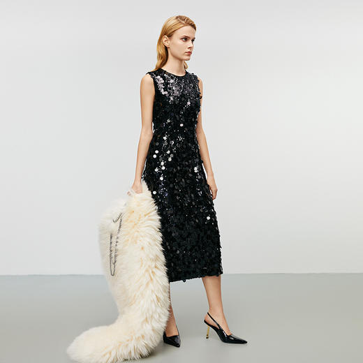 EITIE爱特爱冬季新款奢华感黑色亮片收腰圆领礼服连衣裙8077702 商品图1