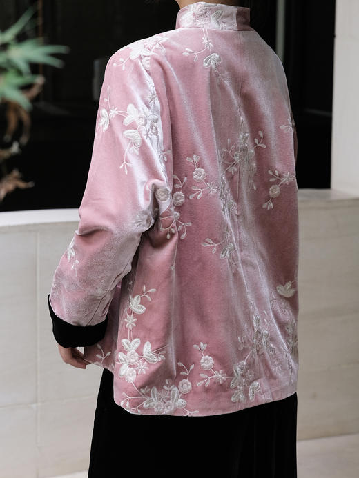 盛唐牡丹| 粉色丝绒绣花对襟外套 商品图1
