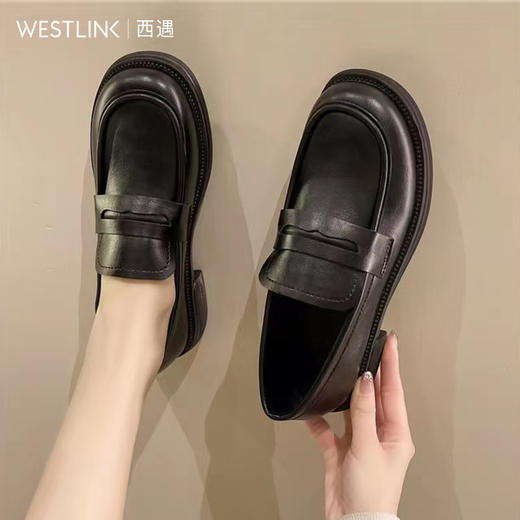 西遇通勤乐福鞋女新款早春瘦版舒适软皮黑色单鞋低跟小皮鞋P0047512 商品图3