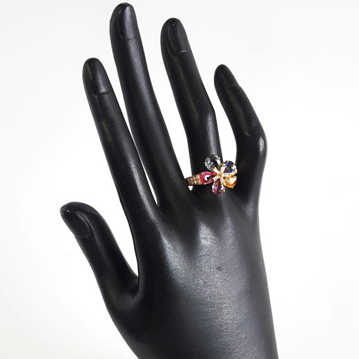 【95新】BVLGARI宝格丽SAPPHIREFLOWER系列18K黄金镶钻彩色蓝宝石花朵戒指女士57号020924TJ23 现售价：35500 商品图9