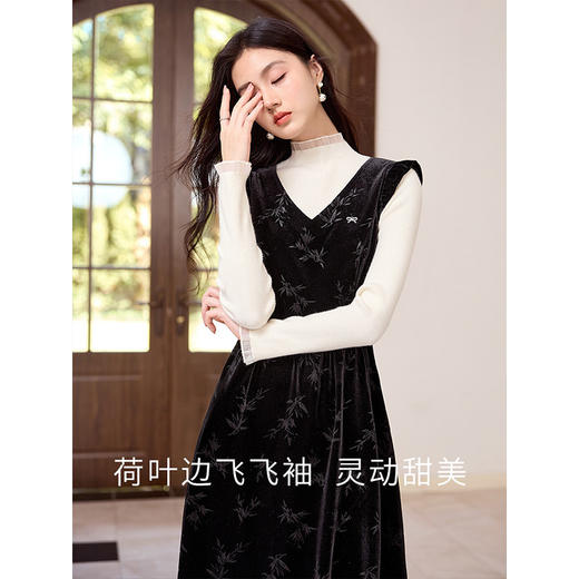 【年终特卖】熙世界新中式竹叶暗纹丝绒背心连衣裙2025秋冬新款复古无袖裙子 商品图2