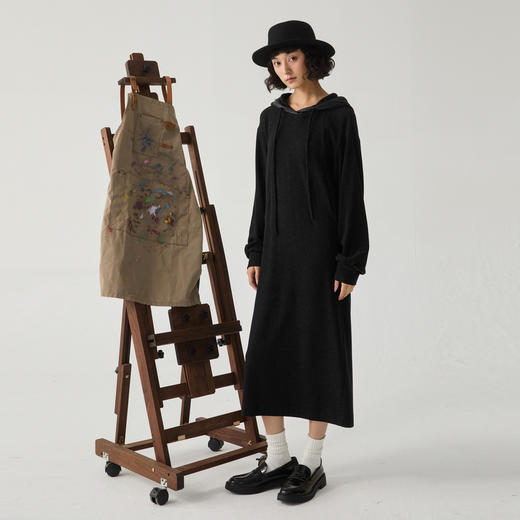 谜底连帽卫衣裙长袖女2024冬新品极简风休闲直筒连衣裙244ML1639 商品图1