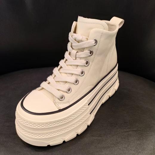 LFGJ凌介女鞋  17901  时尚厚底板鞋 商品图0