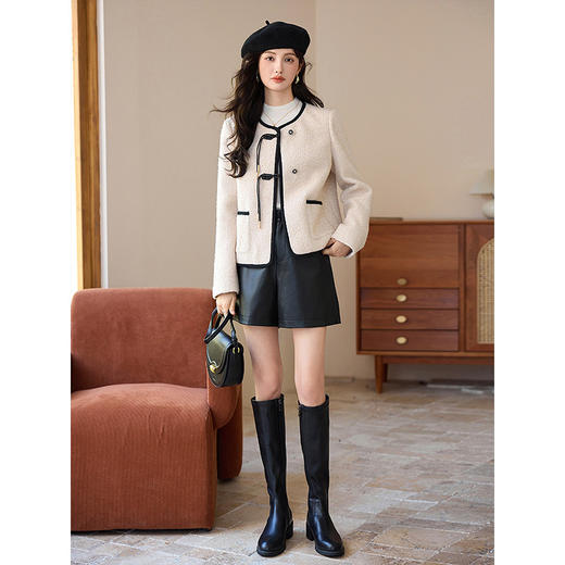 【专属特价】熙世界黑色PU皮裤短裤秋冬新款休闲显瘦高腰a字阔腿裤包臀靴裤 商品图3