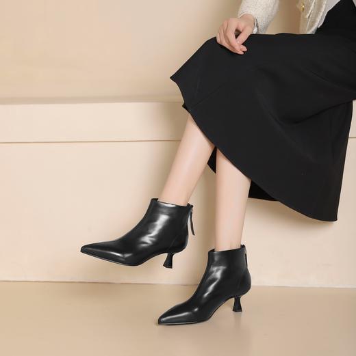 westory2024年秋冬新款优雅风中高跟百搭短靴切尔西W24DS84431 商品图1