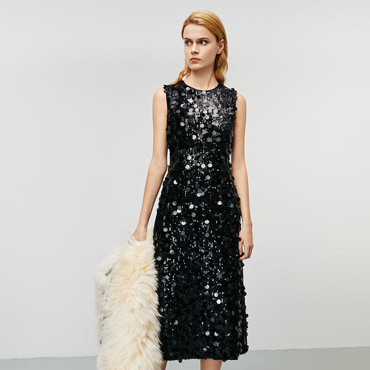 EITIE爱特爱冬季新款奢华感黑色亮片收腰圆领礼服连衣裙8077702 商品图2