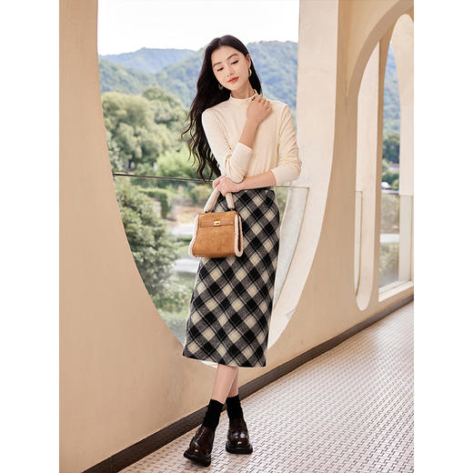 【年终特卖】熙世界文艺复古英伦风格子半身裙秋冬新款中长款包臀毛呢直筒裙 商品图4