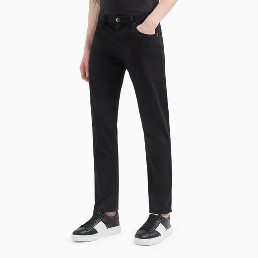 【一】EMPORIO ARMANI 阿玛尼 男士徽标贴花 J45 常规版型弹力华达呢休闲牛仔裤 黑色 8N1J45 1GN0Z 0999 商品图1