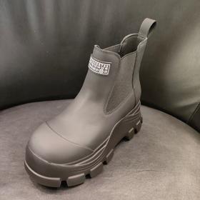 LFGJ凌介女鞋  3614  时尚百搭超轻小短靴