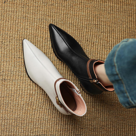 【预售5天】尖头高跟粗跟短靴，侧拉链黑色及踝靴LD&6937 商品图2