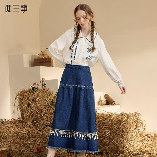 两三事 流浪之魂 森系风流苏织带拼接绣花牛仔半身裙 商品图0
