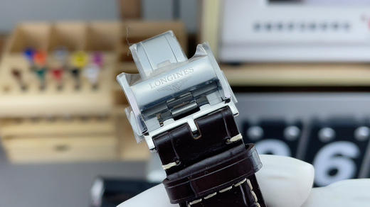 APS新品浪琴名匠系列『正品原版开模』L2.909.4.78.3月相腕表压轴登场！完美无破绽

1⃣️腕表尺寸40X11毫米。表壳尺寸工艺美复制原装工艺，搭配正品一致的定制版一体机芯版本，完美无破绽❕ 商品图13