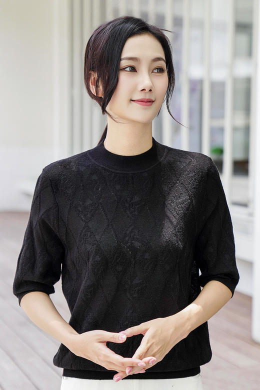 伯妮斯茵 | 极简高级风 黑色半高领中袖针织衫 春夏肌理感气质上衣 HJ3E03 商品图2