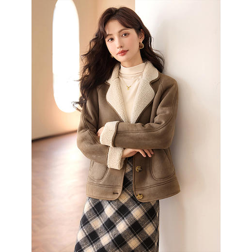 【年终特卖】熙世界美拉德麂皮绒短外套冬季新款小个子加厚保暖皮毛一体大衣 商品图2