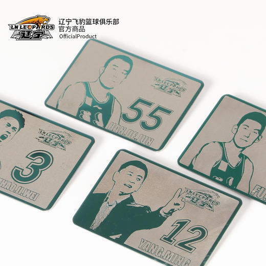 【官方正版】辽宁飞豹男篮 | 球星镭射徽章球员印号球迷周边 商品图4