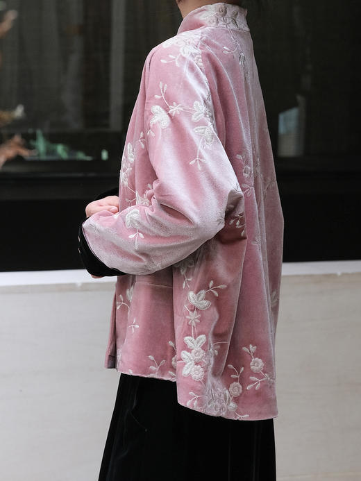 盛唐牡丹| 粉色丝绒绣花对襟外套 商品图2