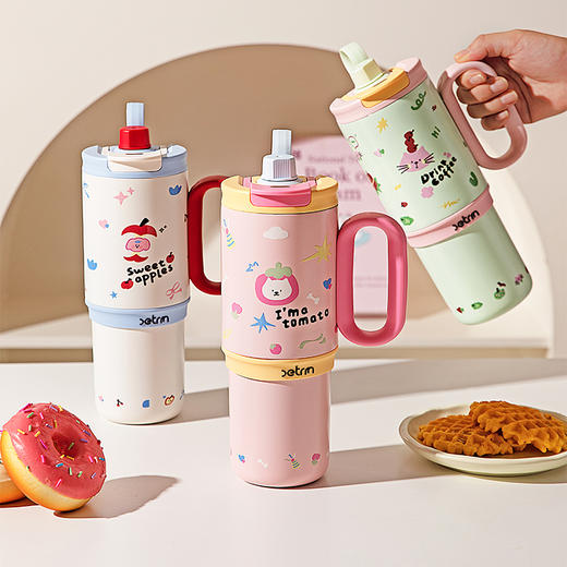 摩登主妇保温杯高颜值水杯女2024新款吸管杯便携冰霸杯大容量杯子 商品图0