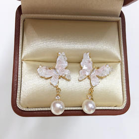 天然淡水珍珠耳钉粉色海盐碎冰晶蝴蝶