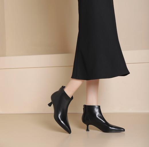westory2024年秋冬新款优雅风中高跟百搭短靴切尔西W24DS84431 商品图4