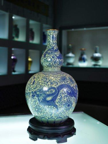 黄底翠料龙纹葫芦瓶 商品图0