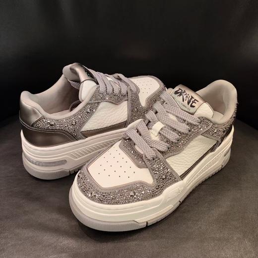 LFGJ凌介女鞋  15604  时尚百搭厚底板鞋 商品图2