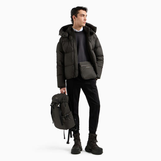 EMPORIO ARMANI 阿玛尼 男士超大压花徽标刺绣棉质宽松版型针织运动卫衣 灰色 6D1MD4 1JTAZ 0842 商品图3