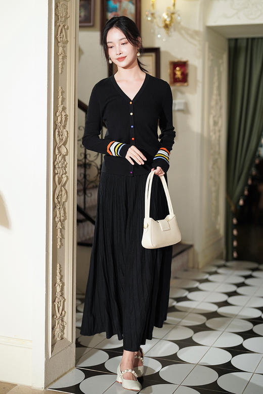 逸红颜明月优选 #蚕丝羊绒百褶裙🎶「韵律」，优雅随性的高腰A字半裙 商品图11