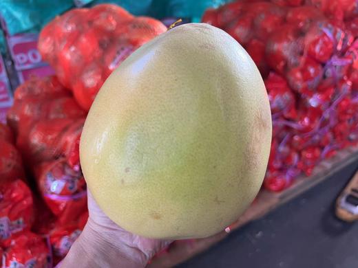 周三取货：【甜红柚】一份2个（一个2.2斤左右），汁水丰沛，柚香浓郁！ 商品图1